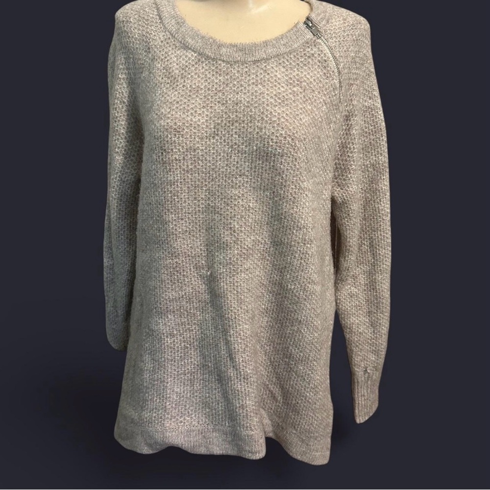 Abercrombie & Fitch Heather Gray Crew Neck Sweater